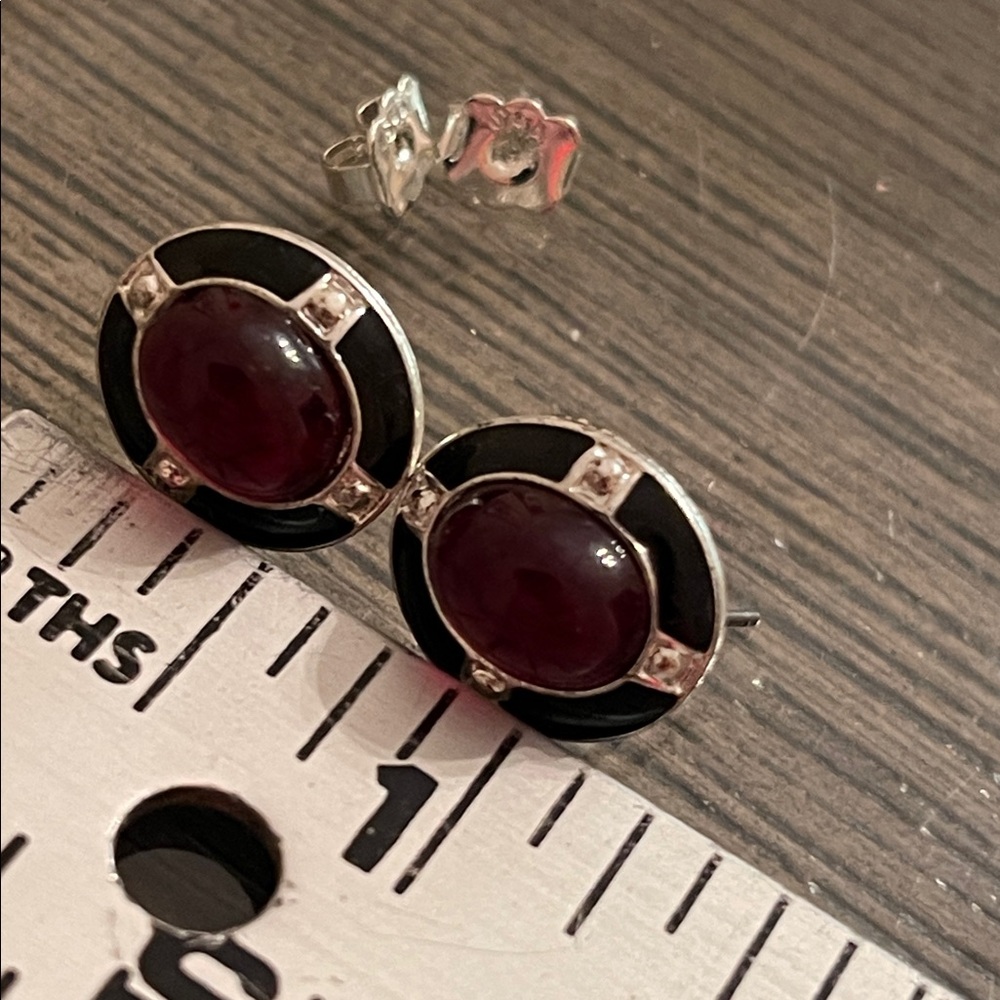 2012 Avon East End Gift Set - Red Necklace & Earrings - Picture 11 of 16